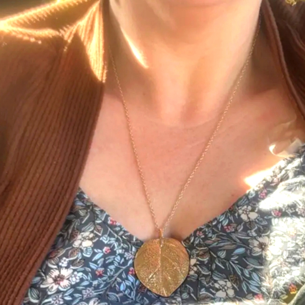 Boho Leaf Pendant Necklace New